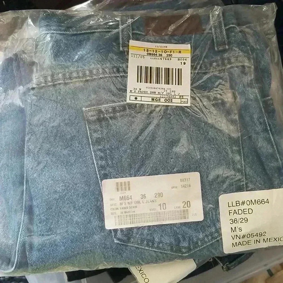 LL BEAN Men's Double L® Jeans, Classic Fit, Straight Leg 36W x 29L - Picture 4 of 6